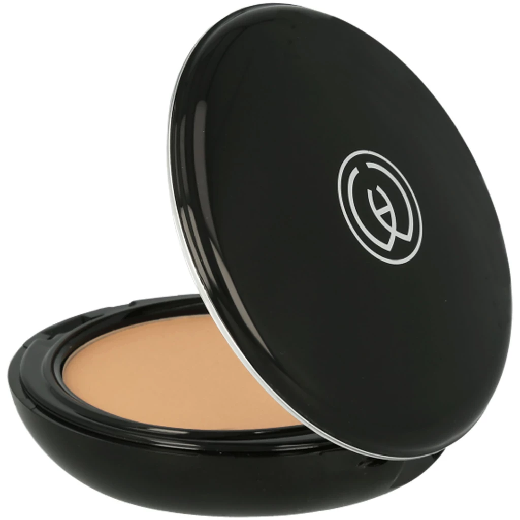 Maria Åkerberg - Compact Cover (Light) 80 Golden Beige på Skincity.com